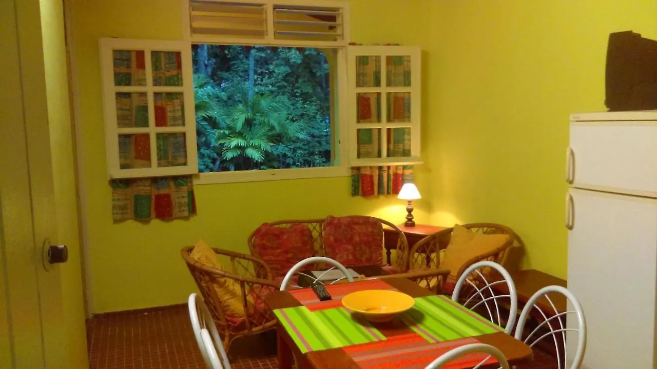 Holiday home Gites Les Manguiers Otantik Pointe-Noire